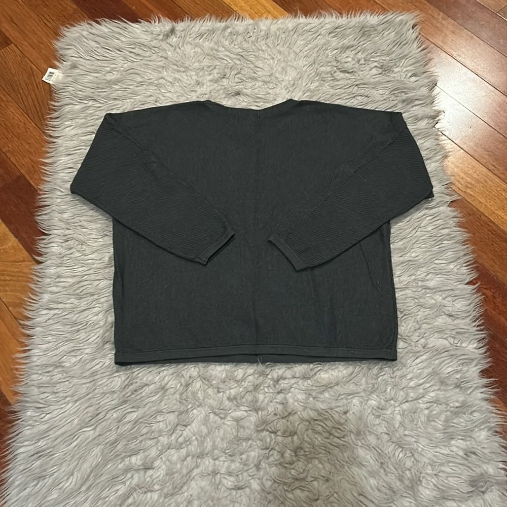 Liz Claiborne women’s gray soft rayon‎ stretch long sleeve shirt - Picture 4 of 4